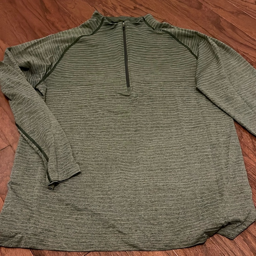 Green Metal Vent Tech Quarterzip